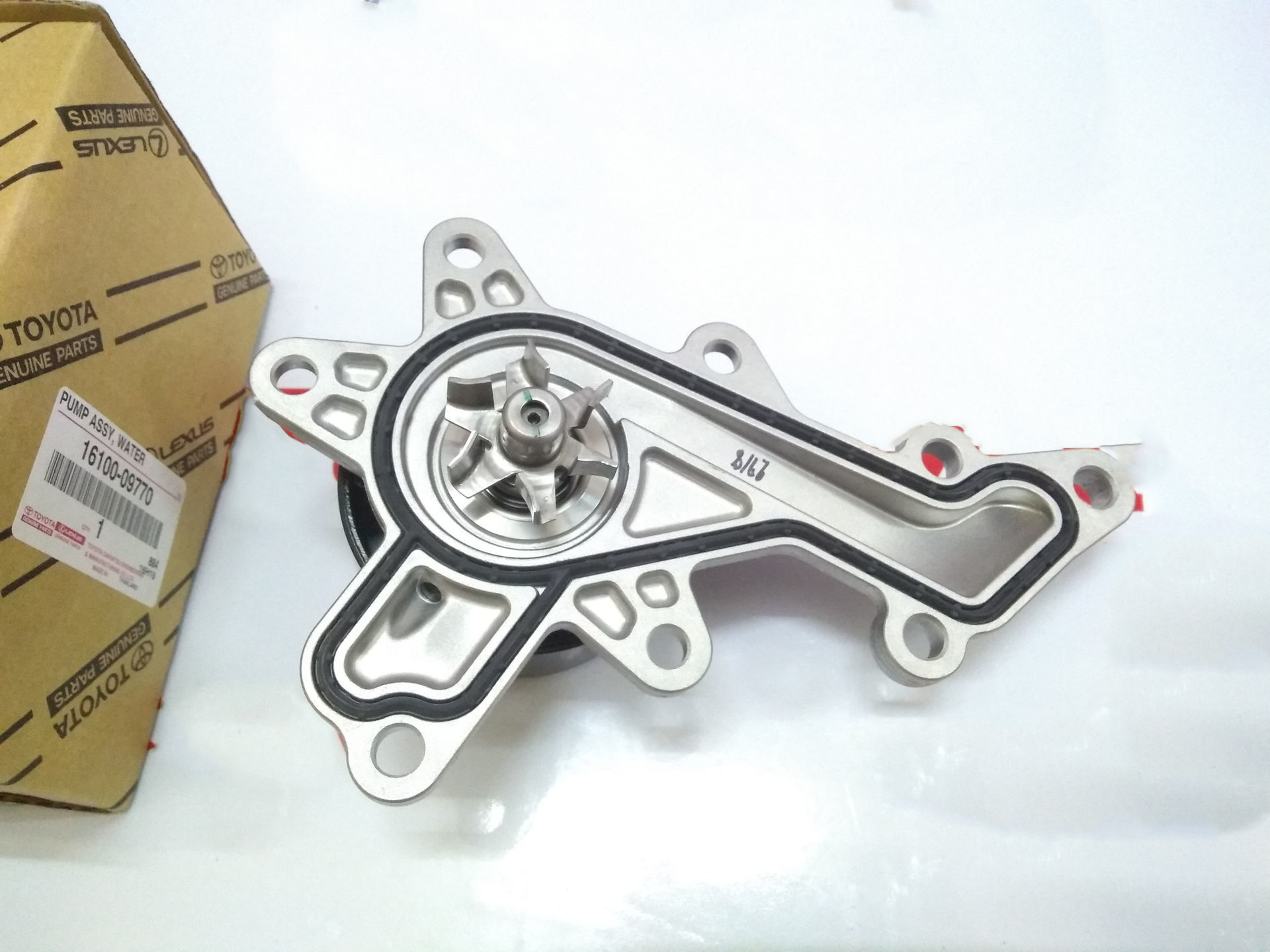 Bơm nước Toyota Yaris 2023