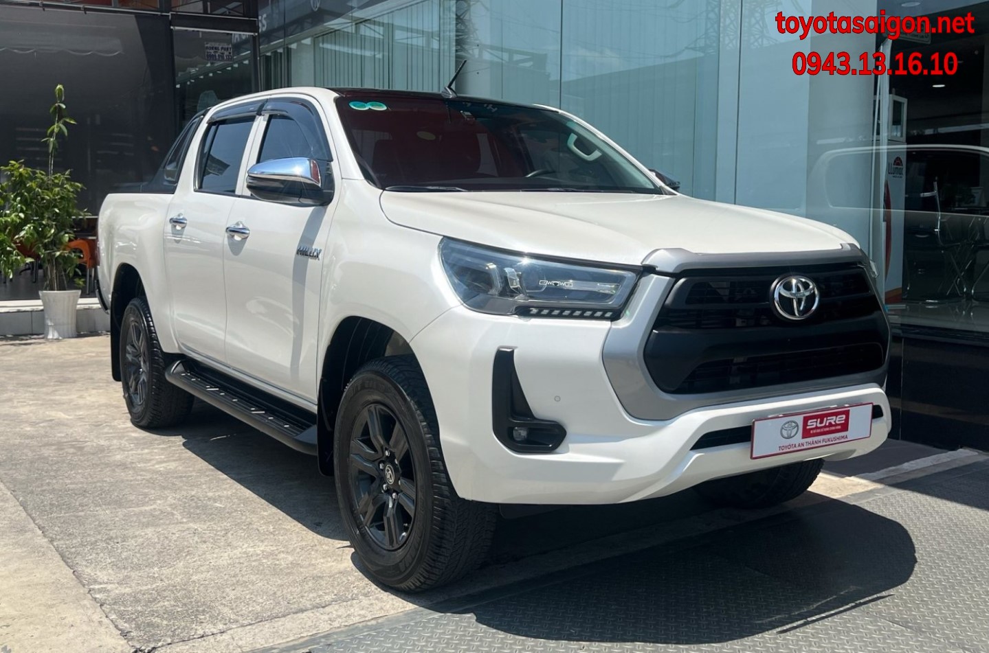 Bán tải HILUX 2.4AT năm 2020