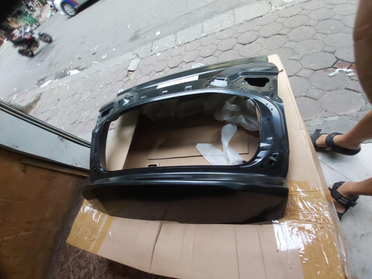Cốp sau Mitsubishi Xpander