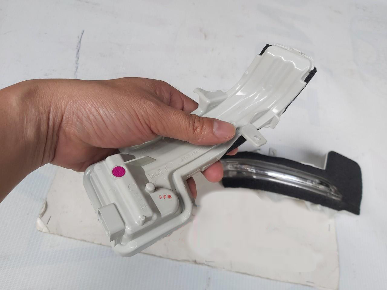 Đèn xinhan gương chiếu hậu Xpander
