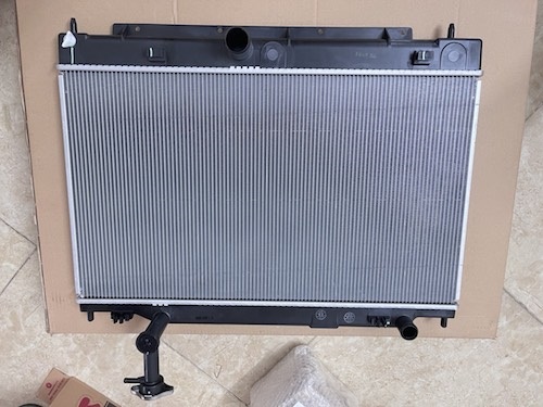 Két nước Mitsubishi Xpadner