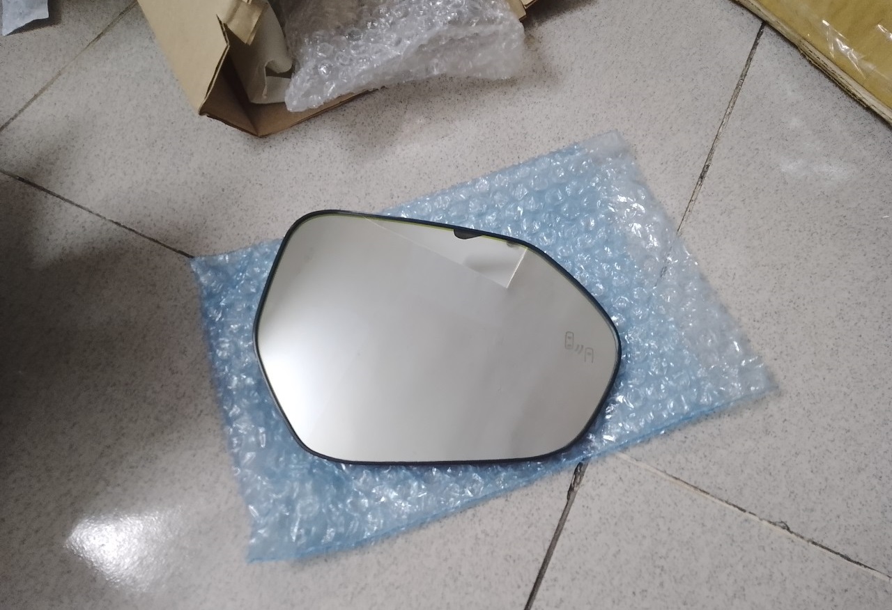 Mặt gương Camry 2019-2022
